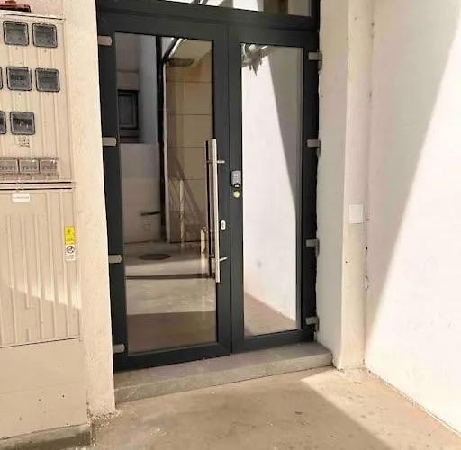 Апартаменти Blue Velvet Бухарест